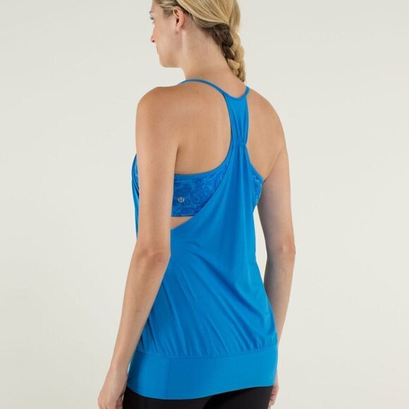 Lululemon No Limits Tank Top Size 4 | Built-in Bra | Yoga Gym Workout Racerback - Picture 4 of 8